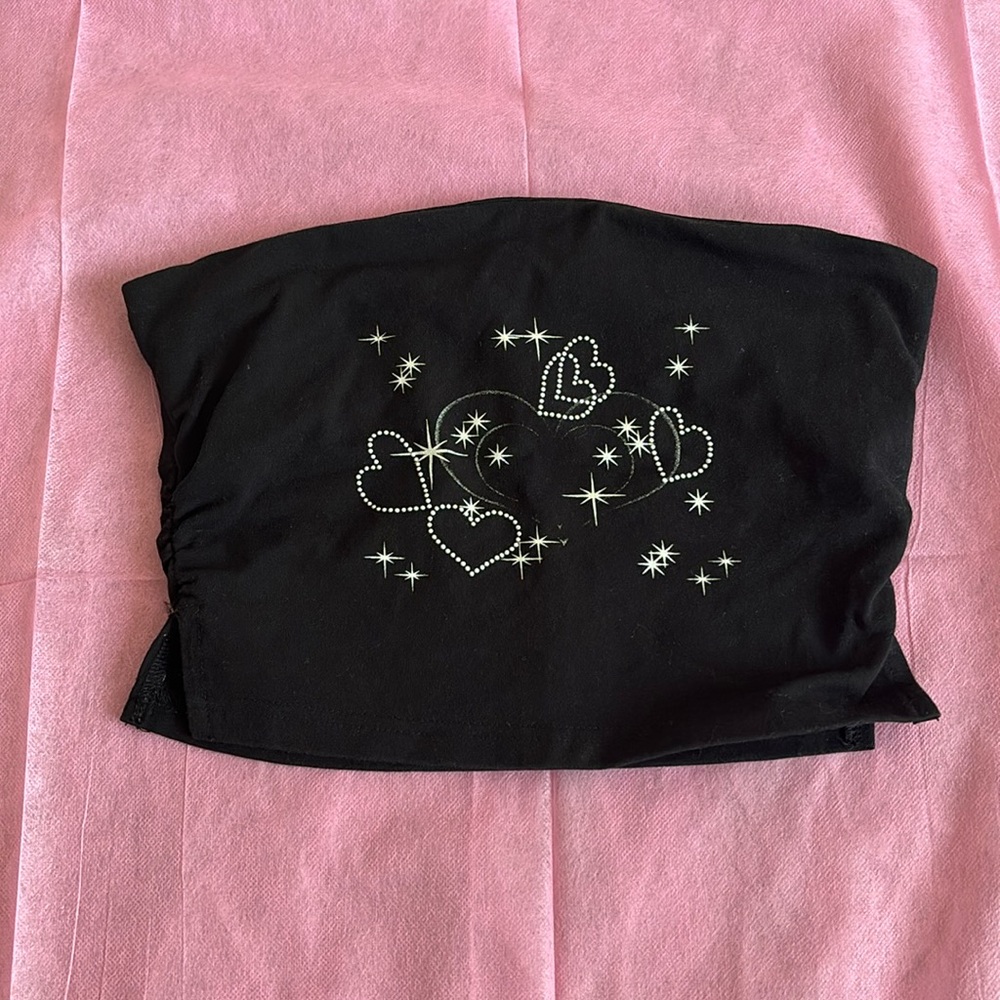 Tiger Mist black crop top